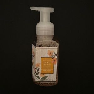Bath & Body Works Pineapple Mango Gentle Foaming Hand Soap